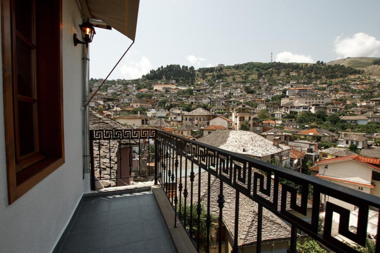 Hotel Sarajet 1821 Gjirokastër Exterior foto