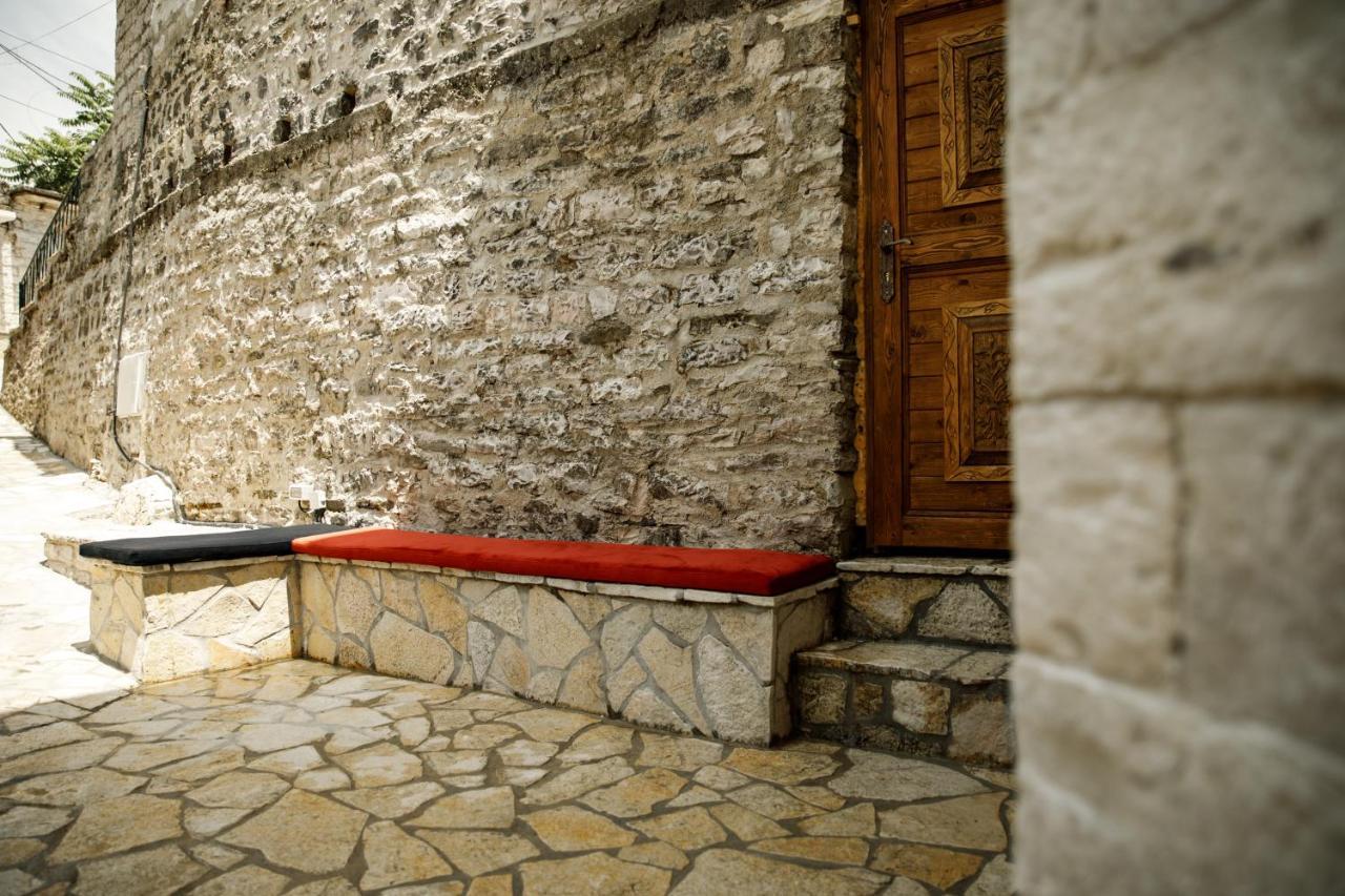 Hotel Sarajet 1821 Gjirokastër Exterior foto