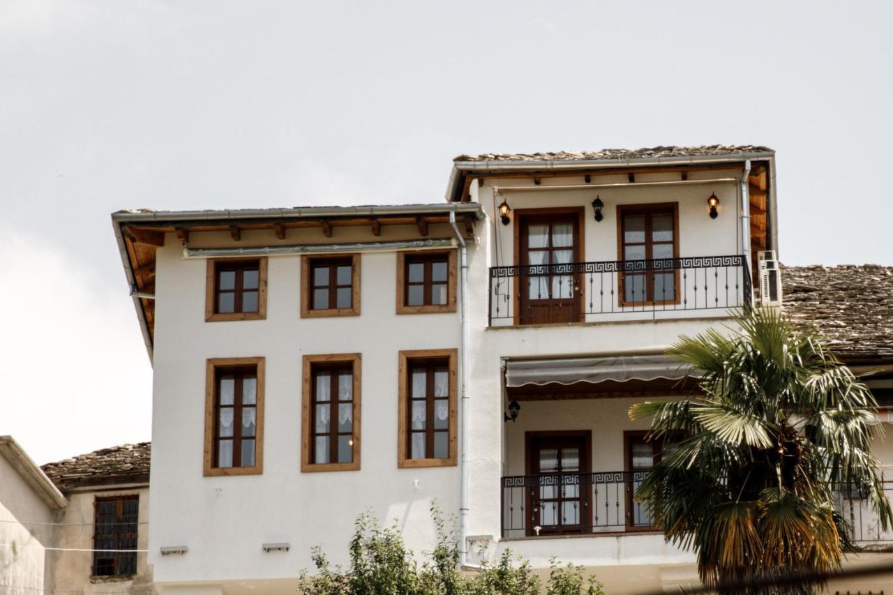 Hotel Sarajet 1821 Gjirokastër Exterior foto