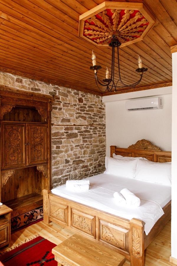 Hotel Sarajet 1821 Gjirokastër Exterior foto