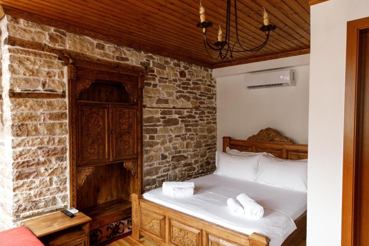 Hotel Sarajet 1821 Gjirokastër Exterior foto