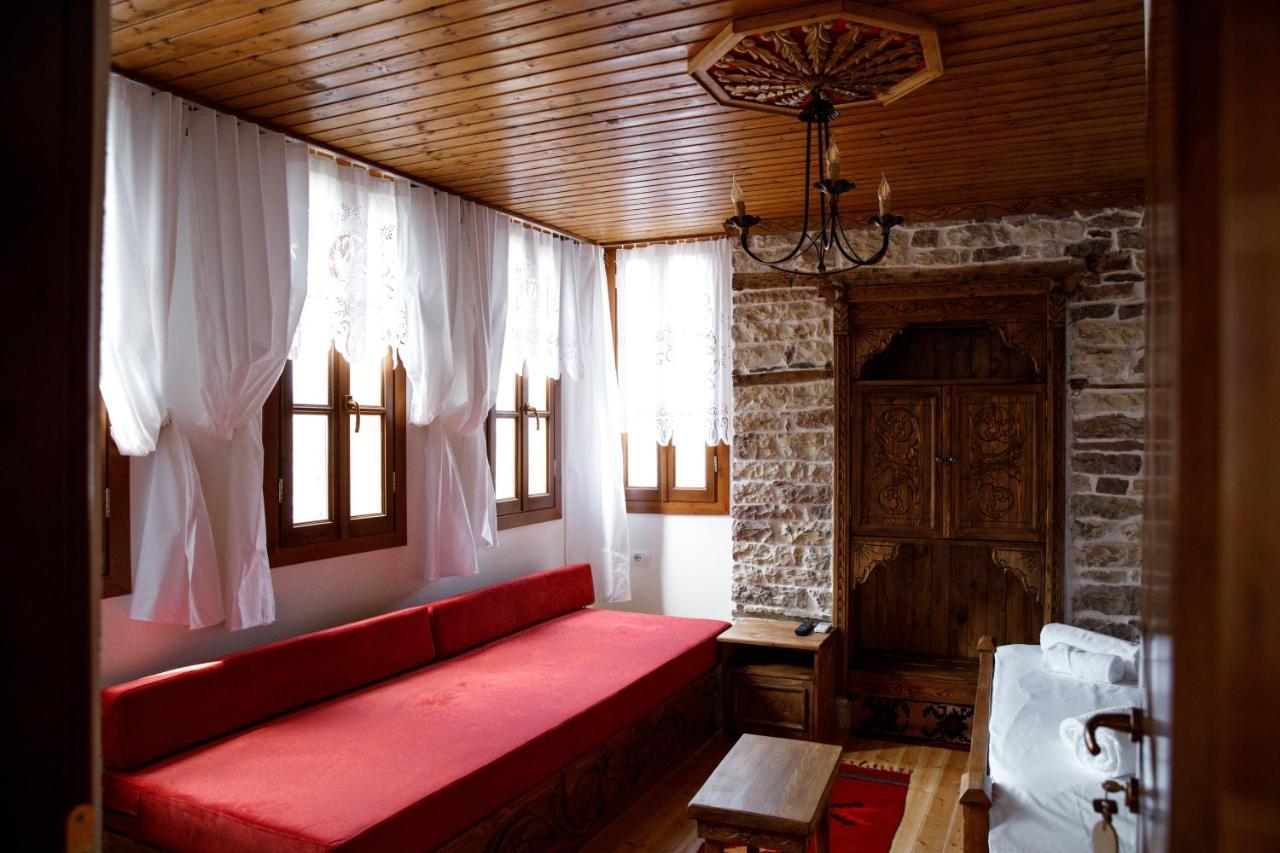 Hotel Sarajet 1821 Gjirokastër Exterior foto
